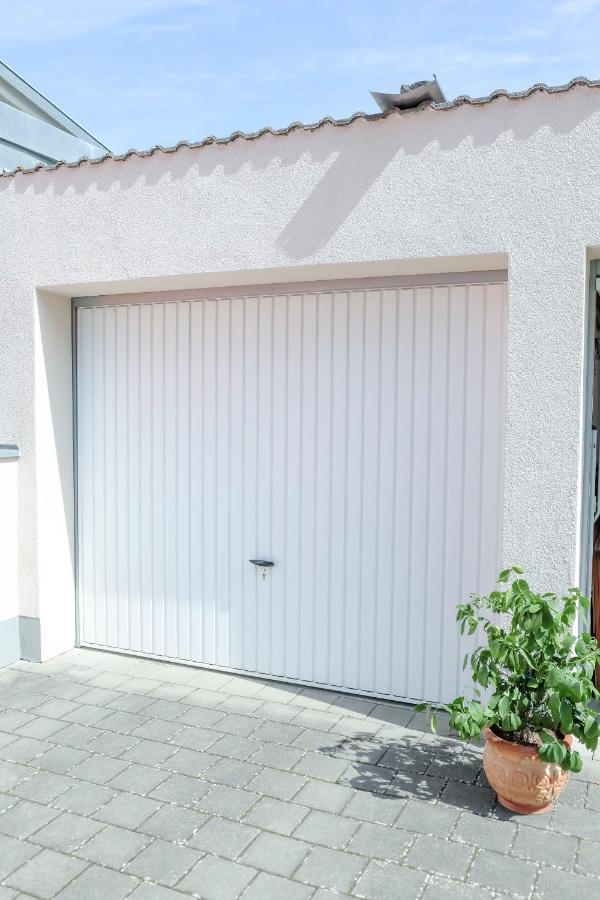Lumen Homes - Design-Apt. Nahe Audi Und Altstadt, 3 Zimmer, Netflix Ingolstadt Exterior photo
